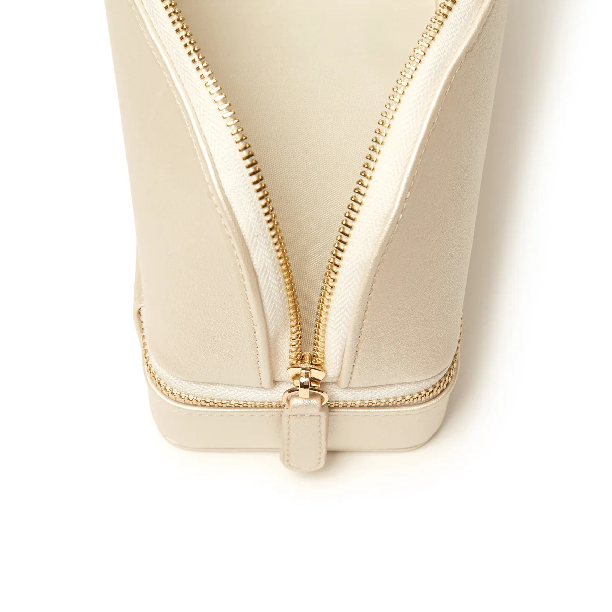 Abbey Travel Cosmetic Case (Pearl White)