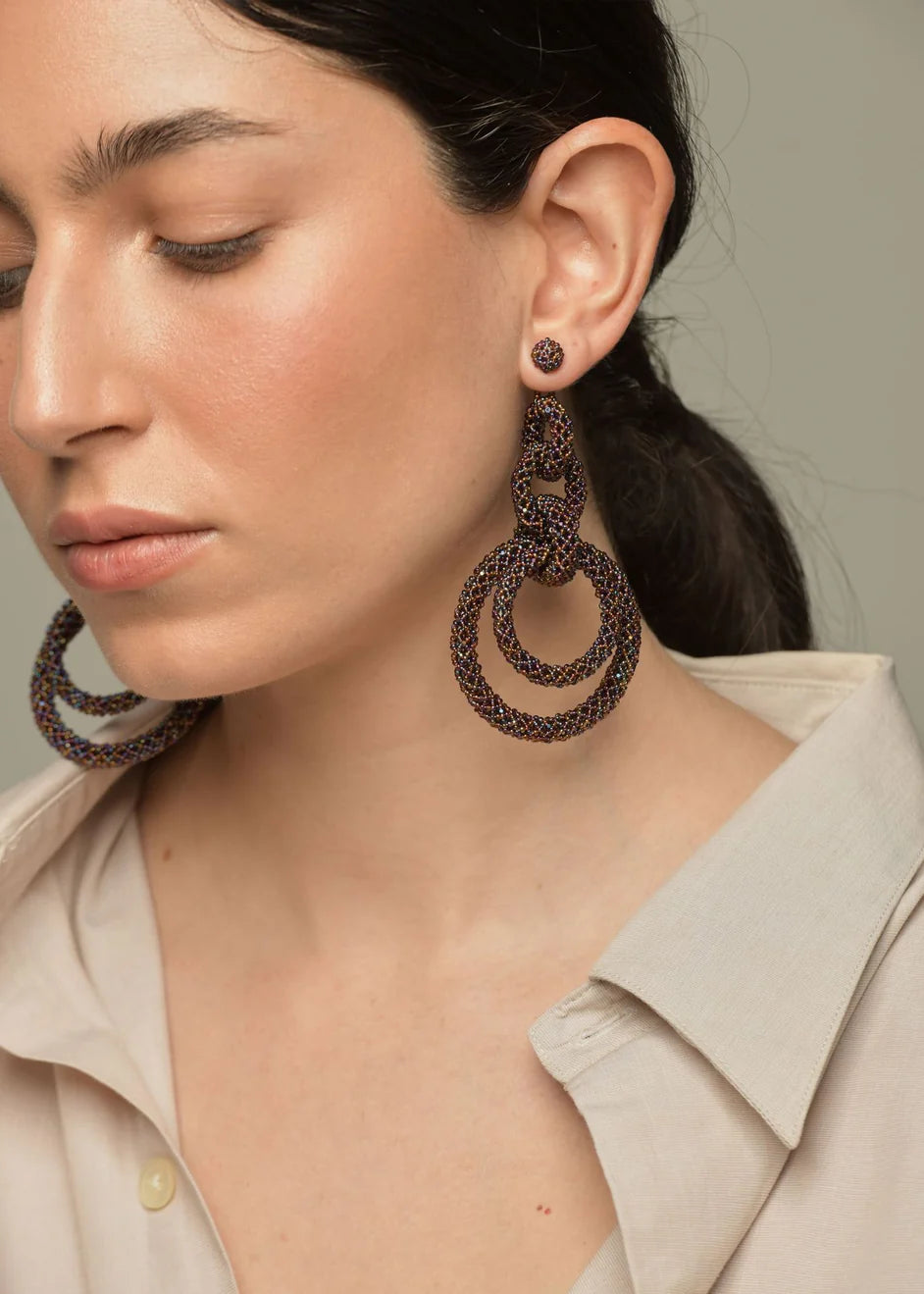ARETES CINCO AROS CADENA TOPAZ TORNASOL