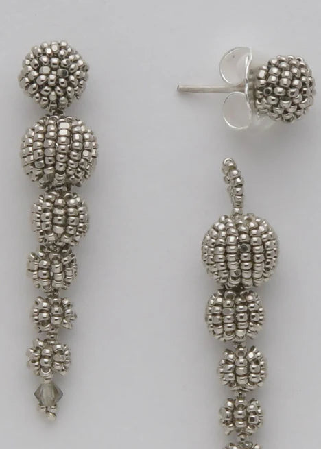 ARETES CASCABEL SERPIENTE PLATINO