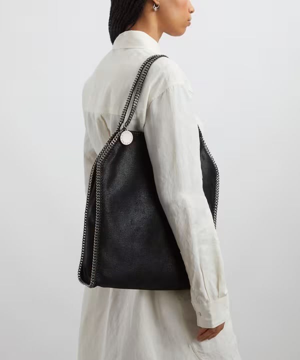 CLASSIC LARGE FALABELLA IN BLACK