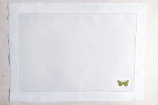 Mantel Individual de Lino con Mariposa Verde