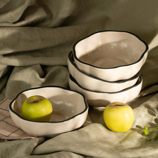 Bowl grande flor de plumas beige de cerámica