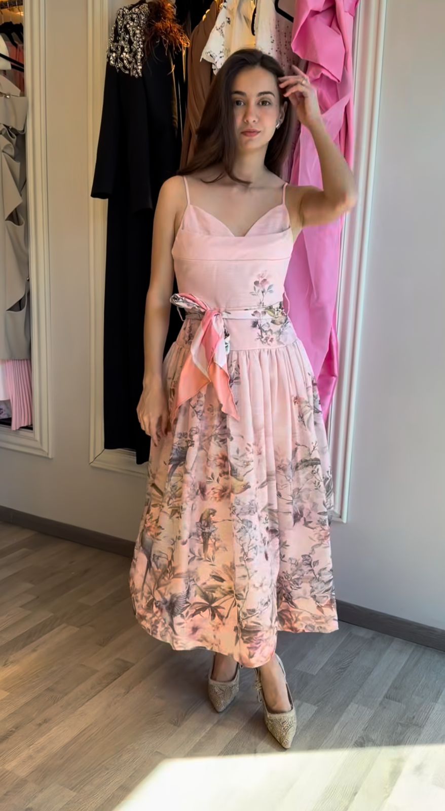 Vestido Midi Rosa