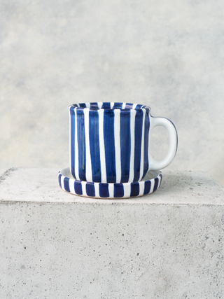 Taza de Cerámica con Rayas Azúl Marino