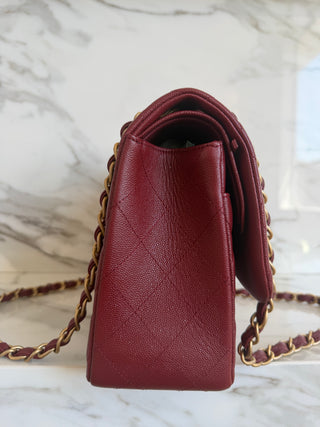 CLASSIC LARGE FLAP BAG IN IRIDISCENT BURGUNDY CAVIAR