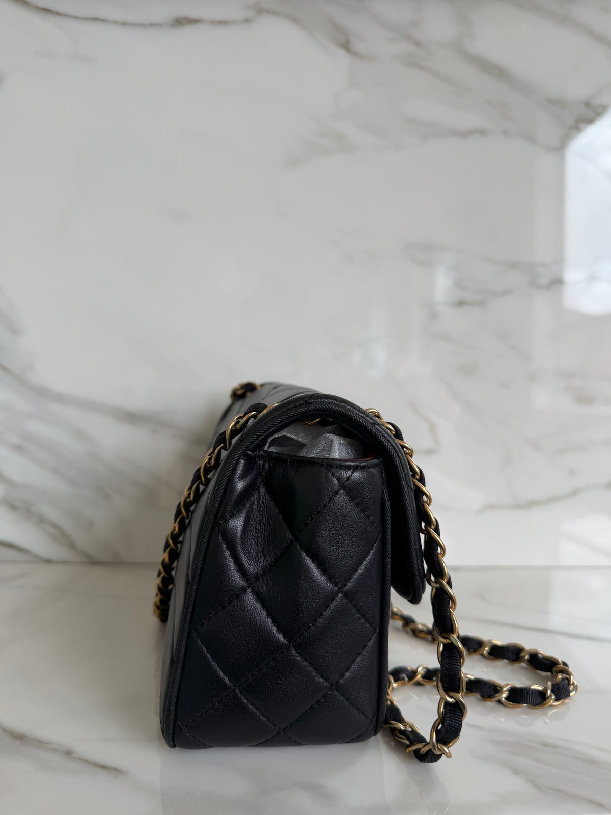 SMALL WAVE PAGODA BAG IN BLACK LAMBSKIN