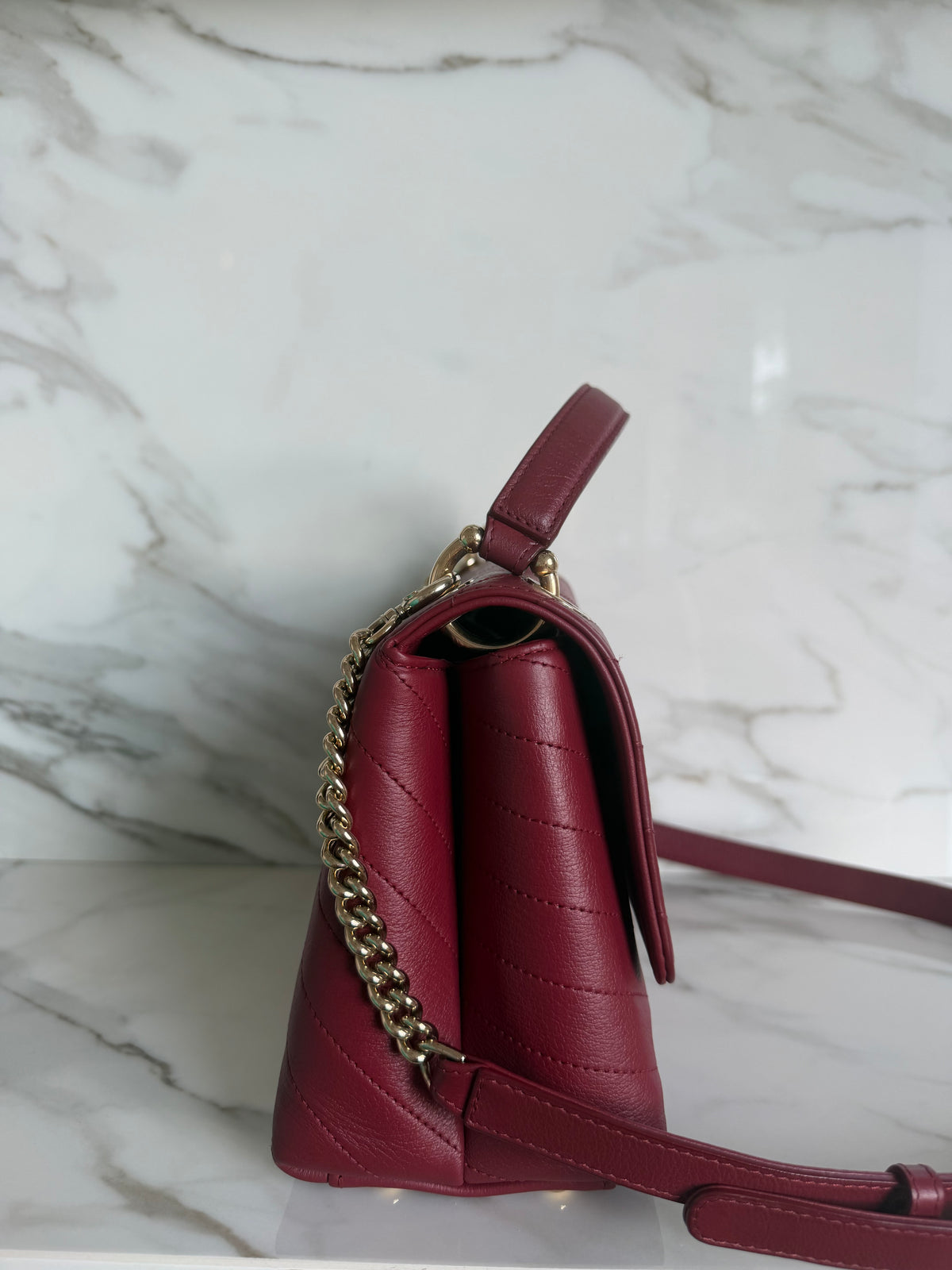 TOP HANDLE CHEVRON BAG IN BURGUNDY CALFSKIN