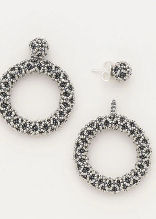 ARETES UN ARO NAWI PLATINO GRIS METALICO