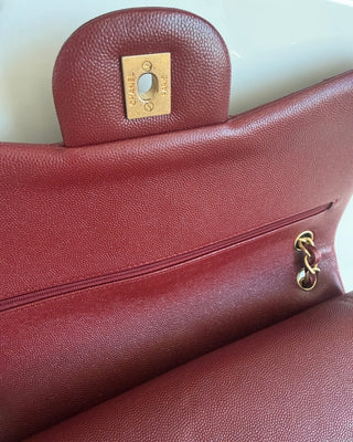 CLASSIC LARGE FLAP BAG IN IRIDISCENT BURGUNDY CAVIAR