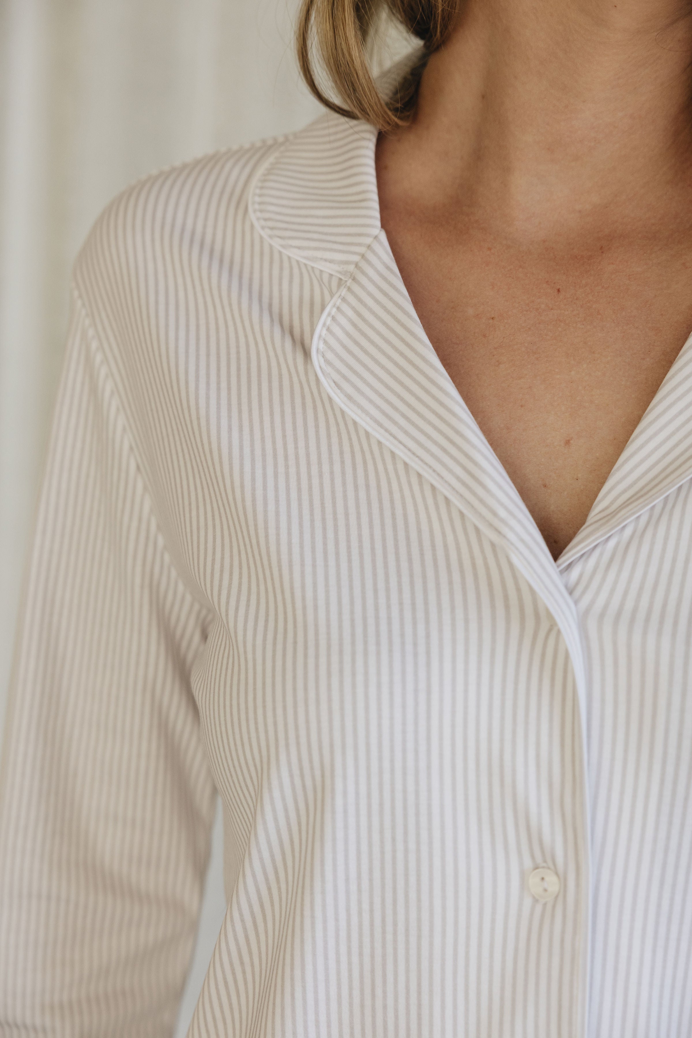 Bed jacket grey lush