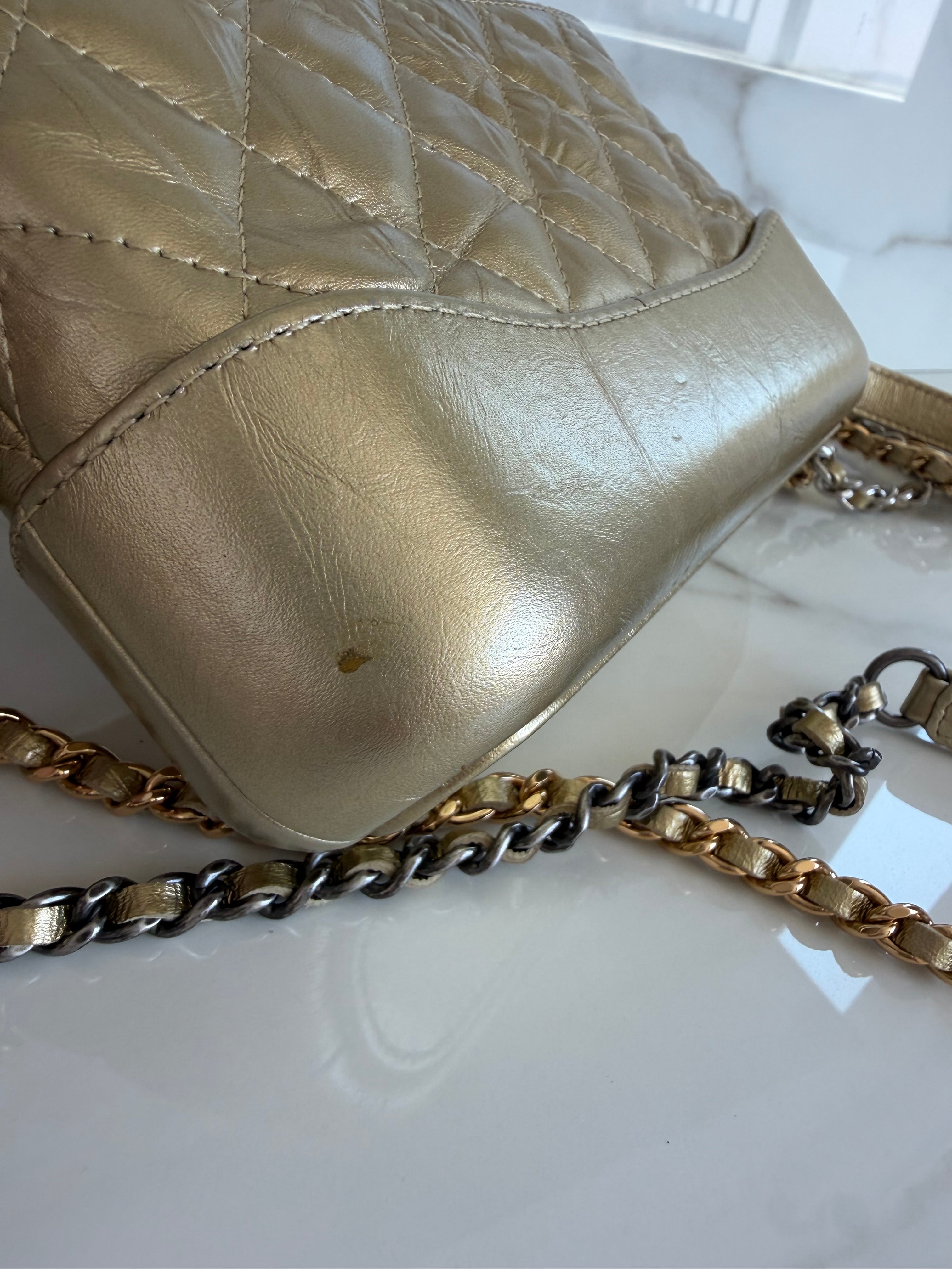 GABRIELLE MINI CLUTCH WITH REMOVABLE CHAIN IN GOLD