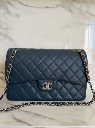CLASSIC LARGE FLAP BAG IN BLUE CAVIAR