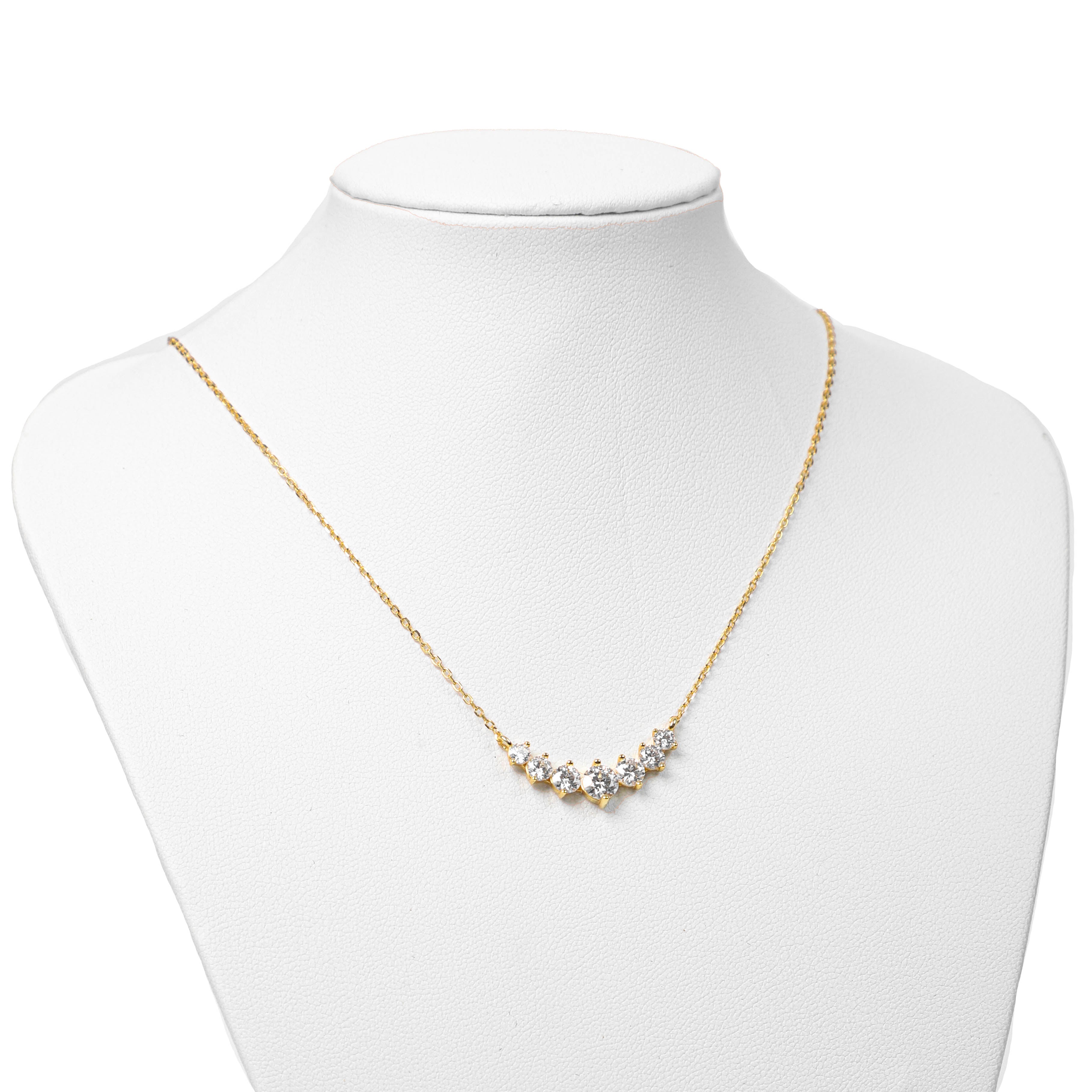 COLLAR DIJE SONRISA CON 7 MOISSANITE DORADO