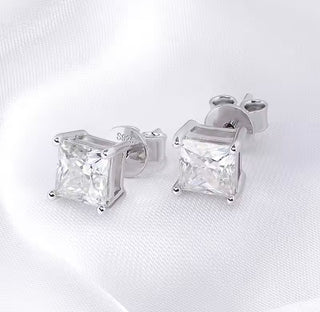 STUDS CORTE PRINCESA 2CT