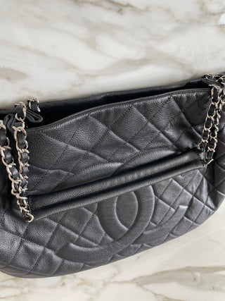 TIMELESS LARGE EXPANDABLE ZIP TOTE