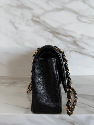 CLASSIC FLAP CAVIAR MEDIUM BLACK BAG