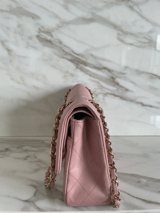 CLASSIC FLAP LAMBSKIN MEDIUM LIGHT PINK BAG