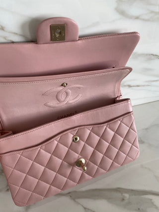 CLASSIC FLAP LAMBSKIN MEDIUM LIGHT PINK BAG