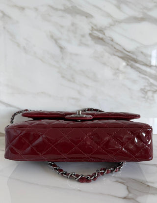 CLASSIC DOUBLE FLAP BAG IN BURGUNDY PATENT LEATHER