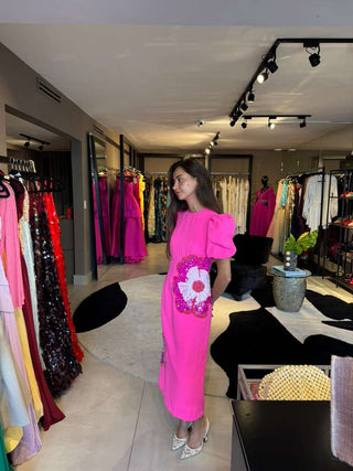 Vestido Midi Rosa Bordado