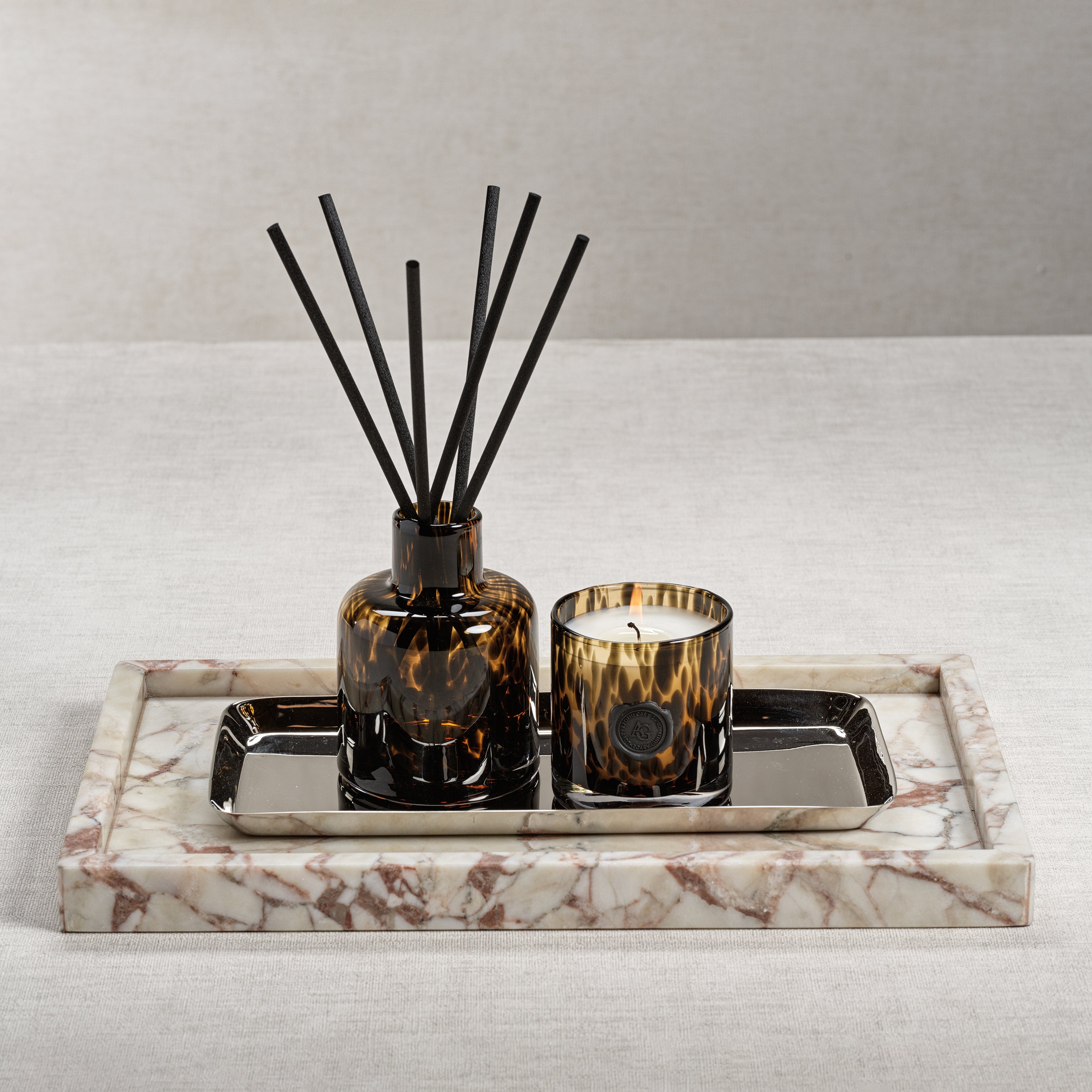 Reed Diffuser in gift Box - Cedar Leaf