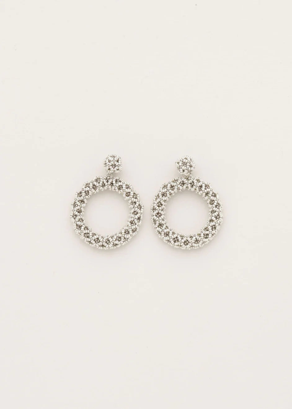 ARETES UN ARO NAWI PLATA PLATINO